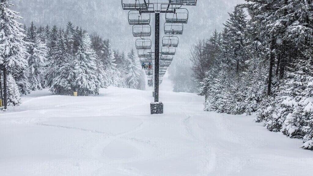 סנואושו Enjoy The Long Range View, Ski In N Out Top Of The Mountain Condo מראה חיצוני תמונה