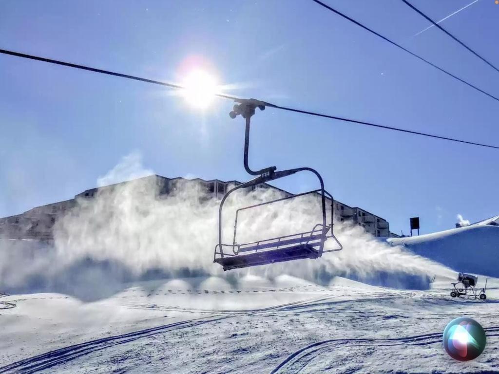 סנואושו Enjoy The Long Range View, Ski In N Out Top Of The Mountain Condo מראה חיצוני תמונה